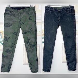 Flip Side Reversible Green Camouflage & Black Skinny Jeans Junior’s Size 11